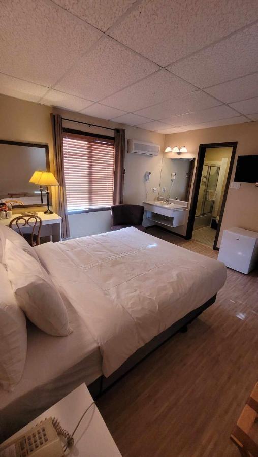 Hotel Aquamer Carleton-sur-Mer Exterior photo
